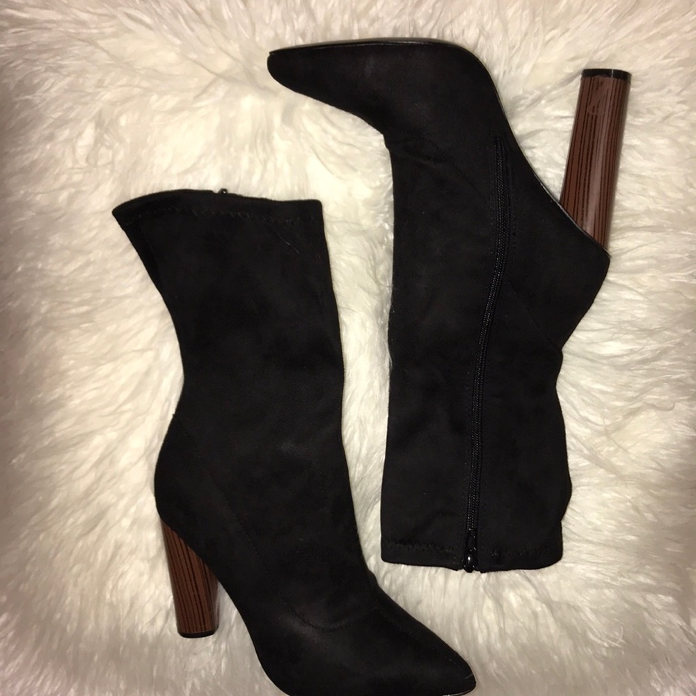 NWT black faux suede ankle boots